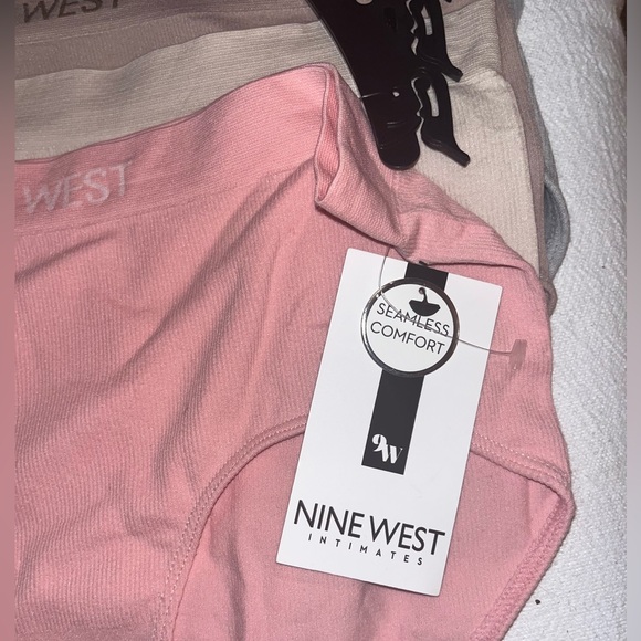 NWT, Nine West Seamless Comfort Panties, Size Large - Picture 3 of 6